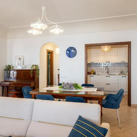 Casa Tony & Mary Lejlighed